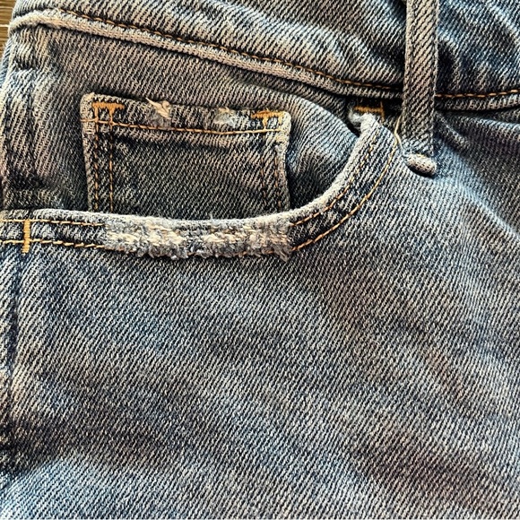 Hollister Women's Faded High Rise Short - Short Size 5 - Picture 2 of 4